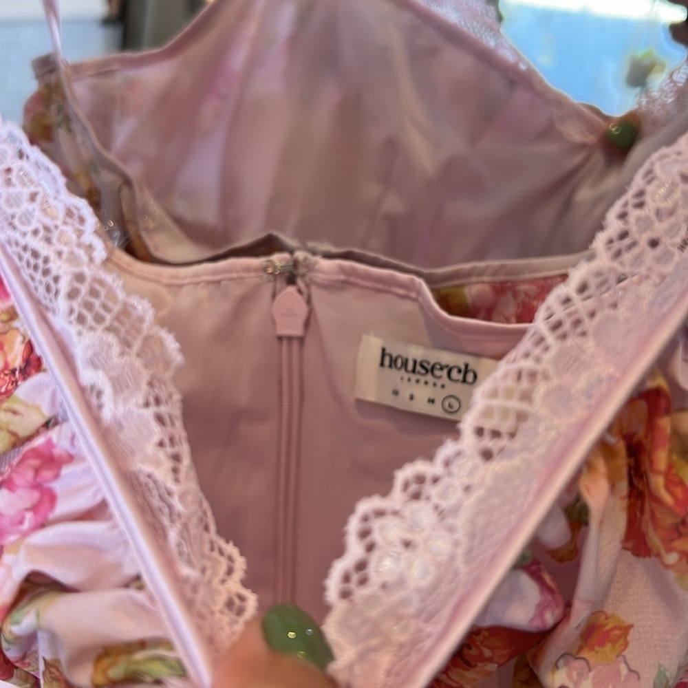 House of CB ‘Alejandra’ Light Lavender Floral Mini Dress NWOT - Picture 9 of 9